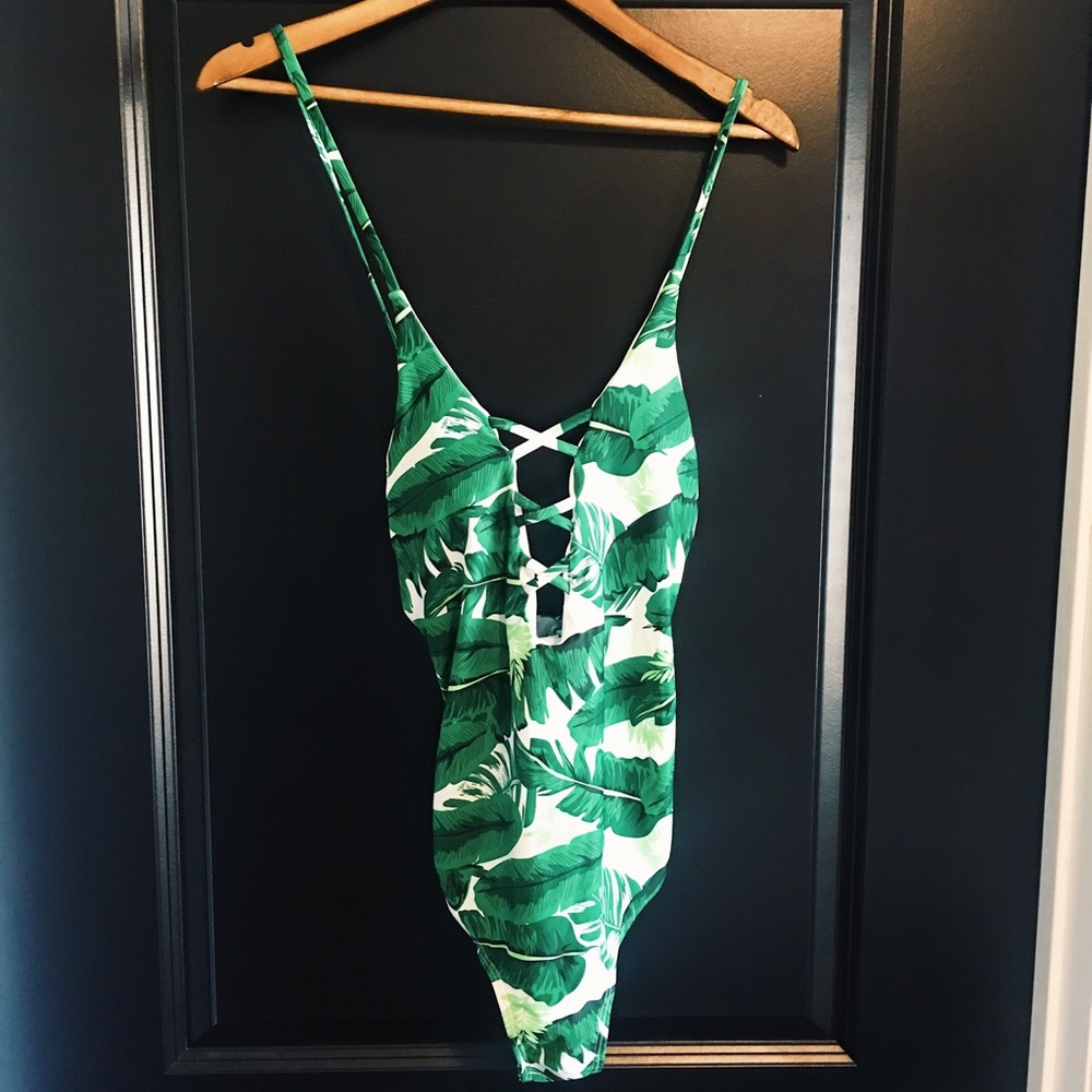 BRAND NEW Leaf-Print One-Piece Swimsuit